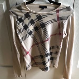 A RARE find!!!!!Perfect Burberry top